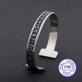 bracelet nordique ouvert gravure runes argent sur fond noir acier inoxydable