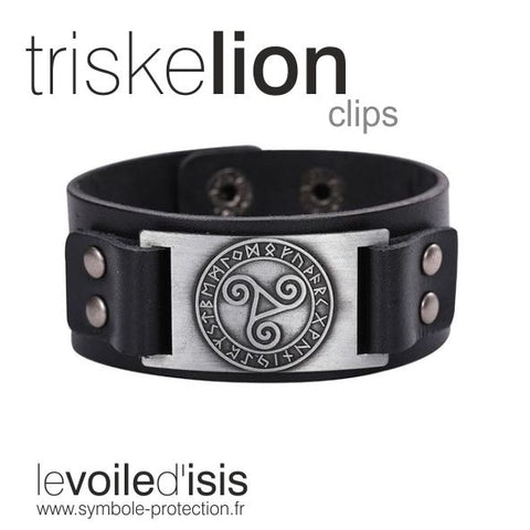 bracelet viking plaque triskele et runes argentée cuir clips sur fond blanc