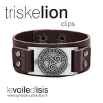 bracelet viking plaque triskele et runes argentée cuir marron clips sur fond blanc