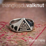 bague de viking avec symbole du valknut dans un triangle. Chevalière pour hommes